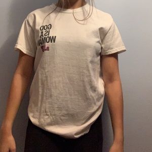ariana grande concert t-shirt